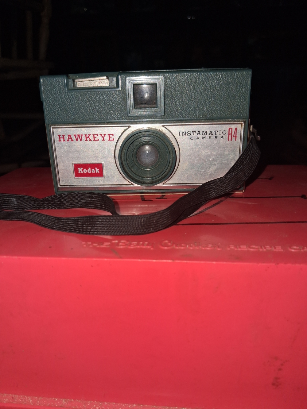 Kodak Hawkeye Instamatic R4 Green and Silver Box Camera
